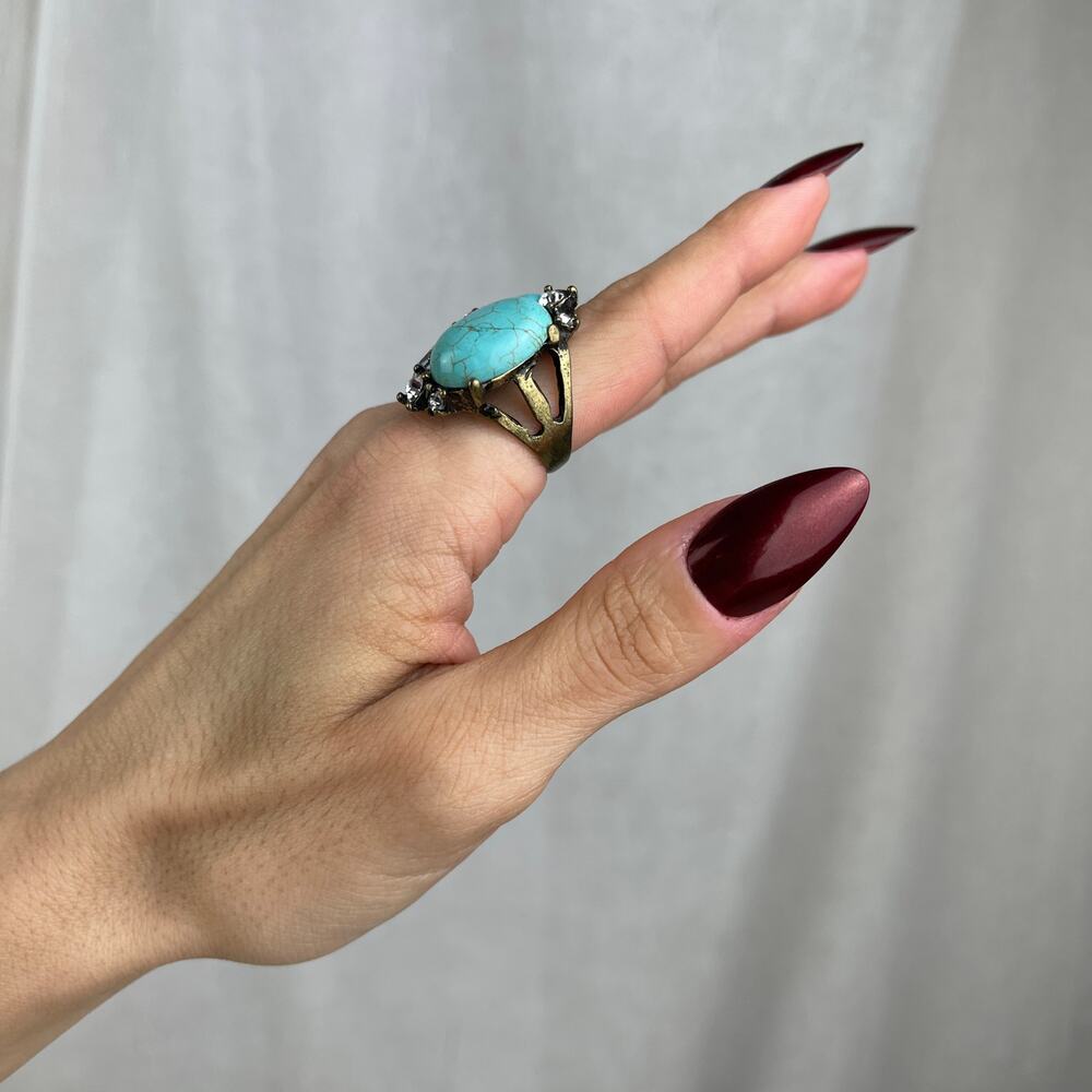 VTG Y2K Urban Outfitters Turquoise Howlite Rhinestone Statement Ring Gold 6-6.5 - Picture 10 of 16